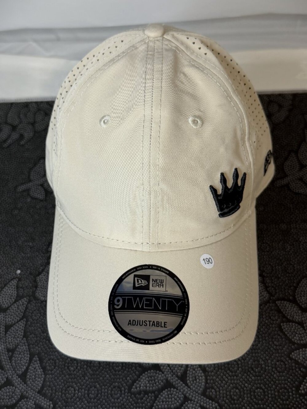 Men's New Era 9TWENTY Beige Charlotte FC Team Logo Adjustable Vented Cap/Hat NWT